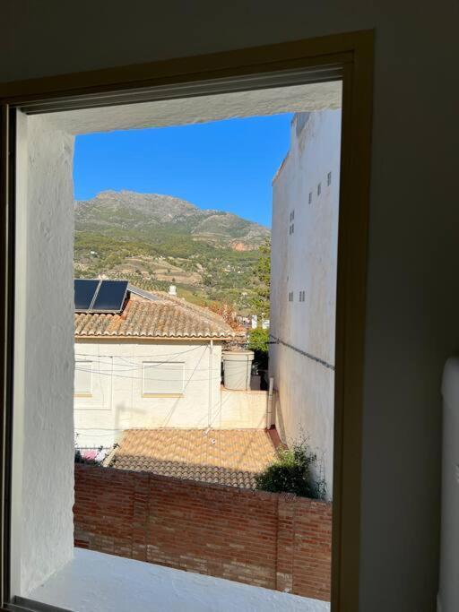 Apartamento Acogedor En Alozaina מראה חיצוני תמונה